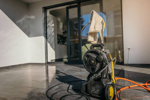 Best Pool Deck Cleaning  in Covina, CA